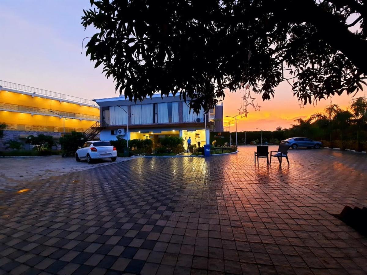 Carina Retreat Resort Гирский лес Экстерьер фото
