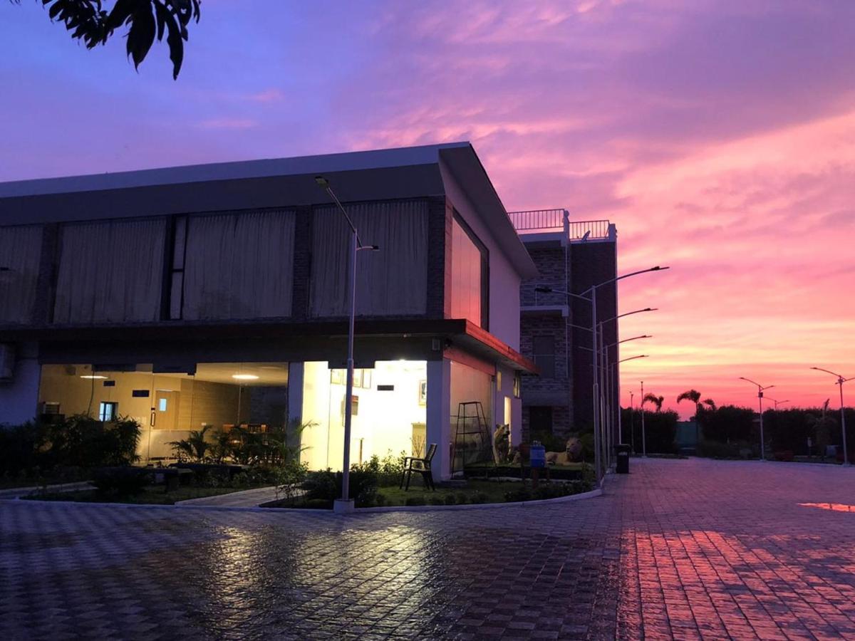 Carina Retreat Resort Гирский лес Экстерьер фото