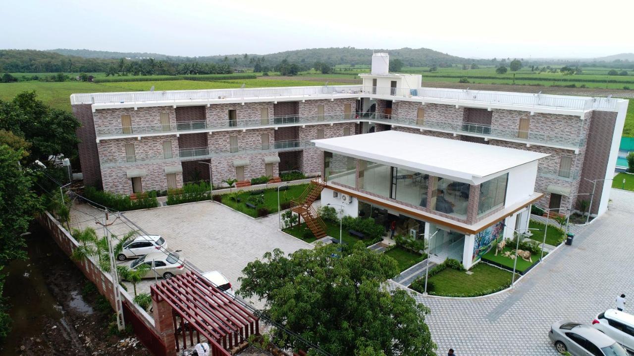 Carina Retreat Resort Гирский лес Экстерьер фото